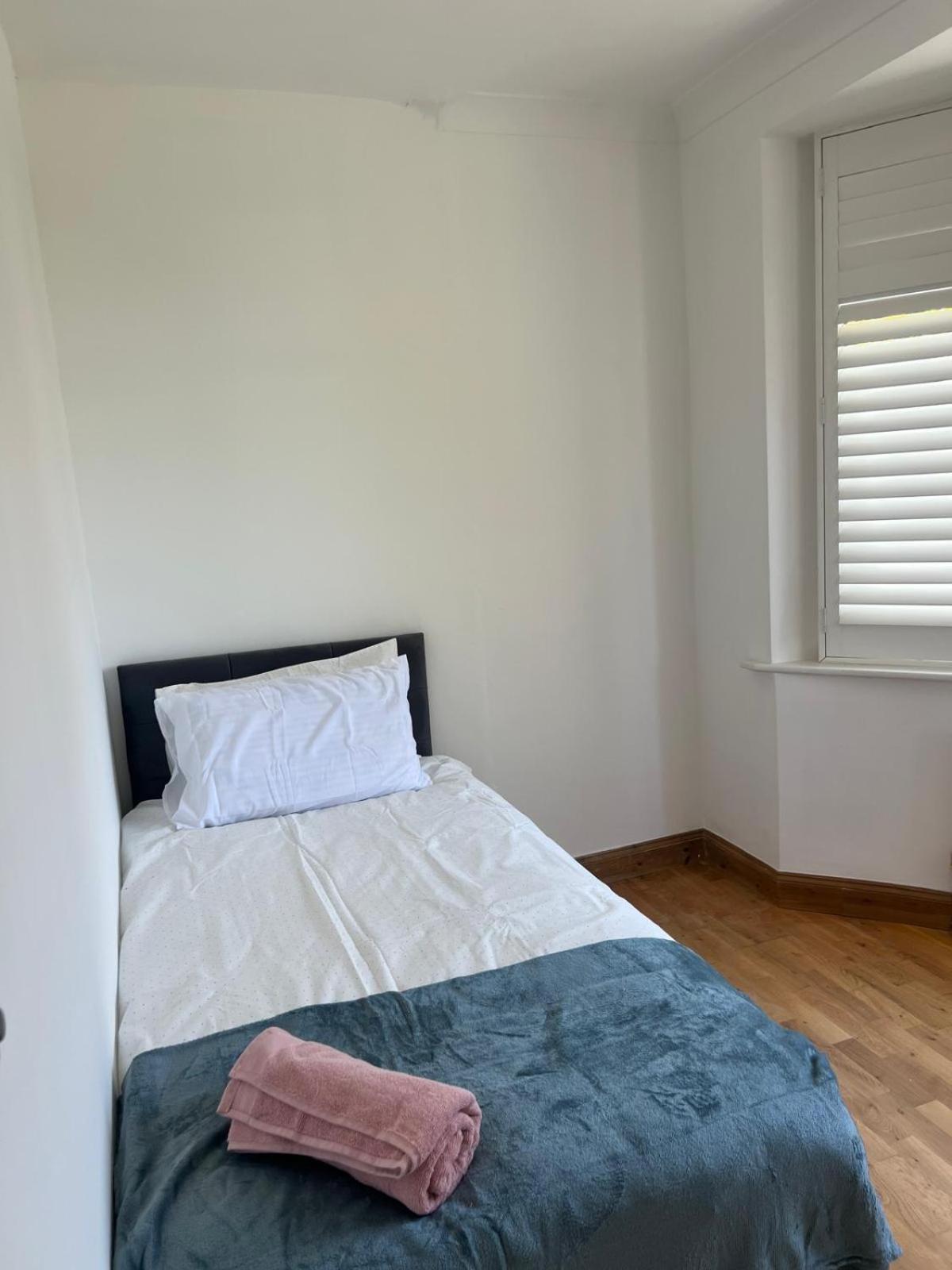 Good Priced Single Rooms In Northolt エクステリア 写真