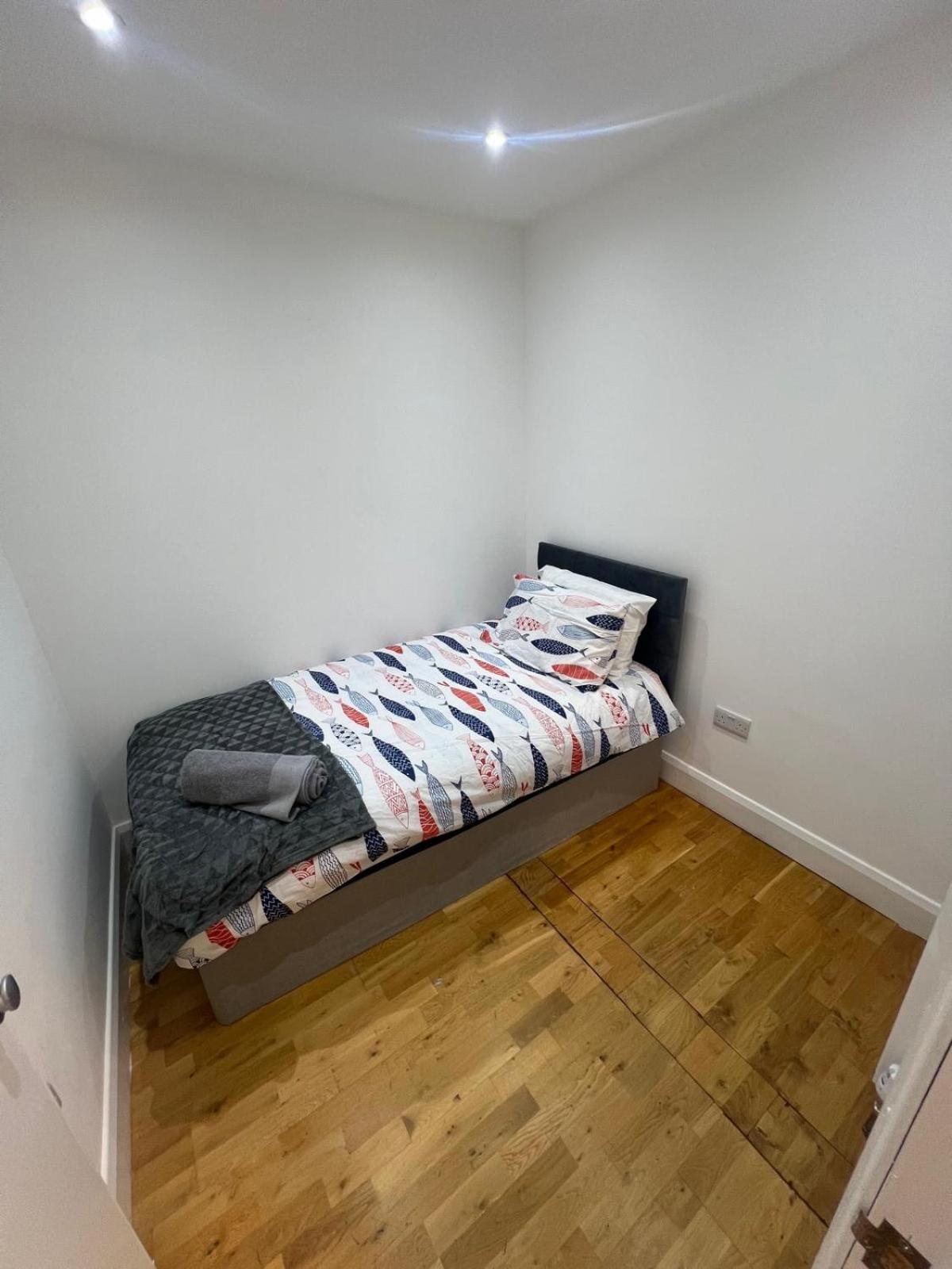 Good Priced Single Rooms In Northolt エクステリア 写真