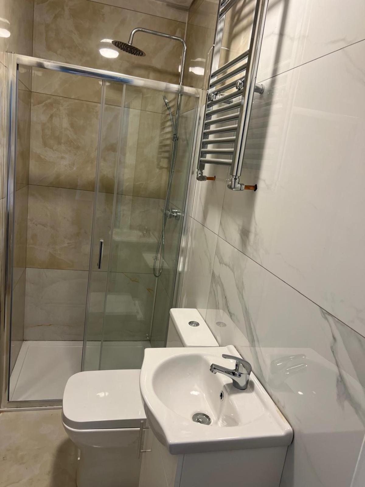 Good Priced Single Rooms In Northolt エクステリア 写真