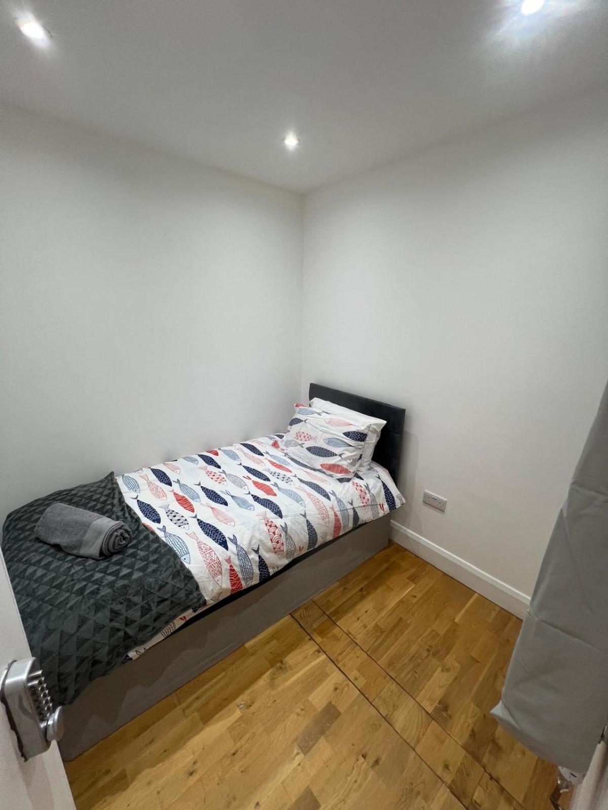 Good Priced Single Rooms In Northolt エクステリア 写真